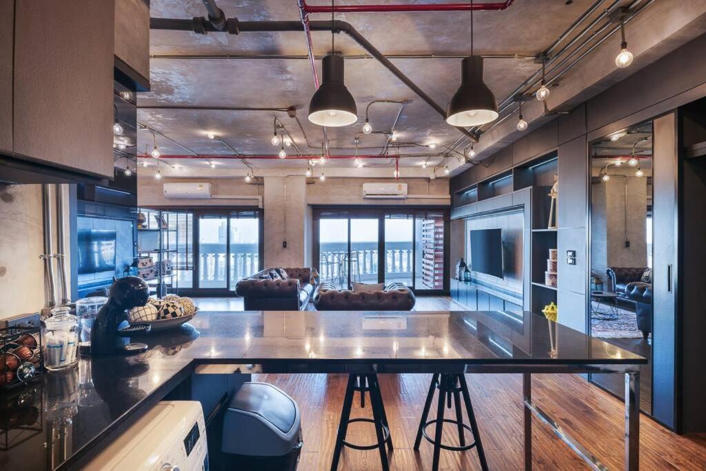 Loft Style Skyline 100 Sq.m. Apartamento *