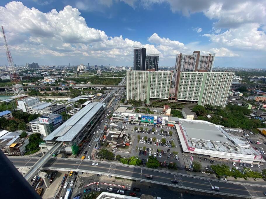 Apartment 29th Floor Studio, Cozy Workplace, Long Stay, Wide Space