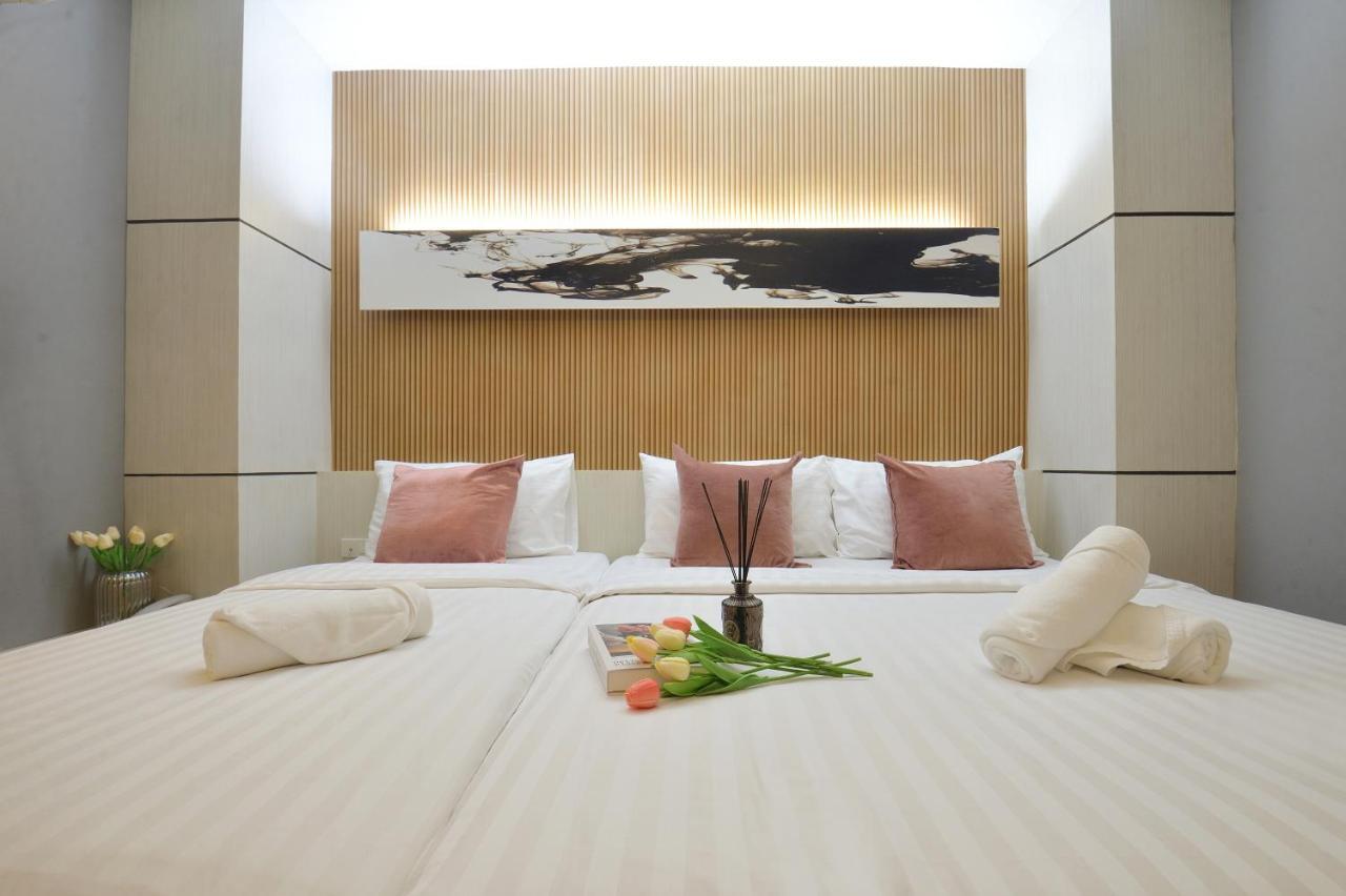 De Lux Bangkok