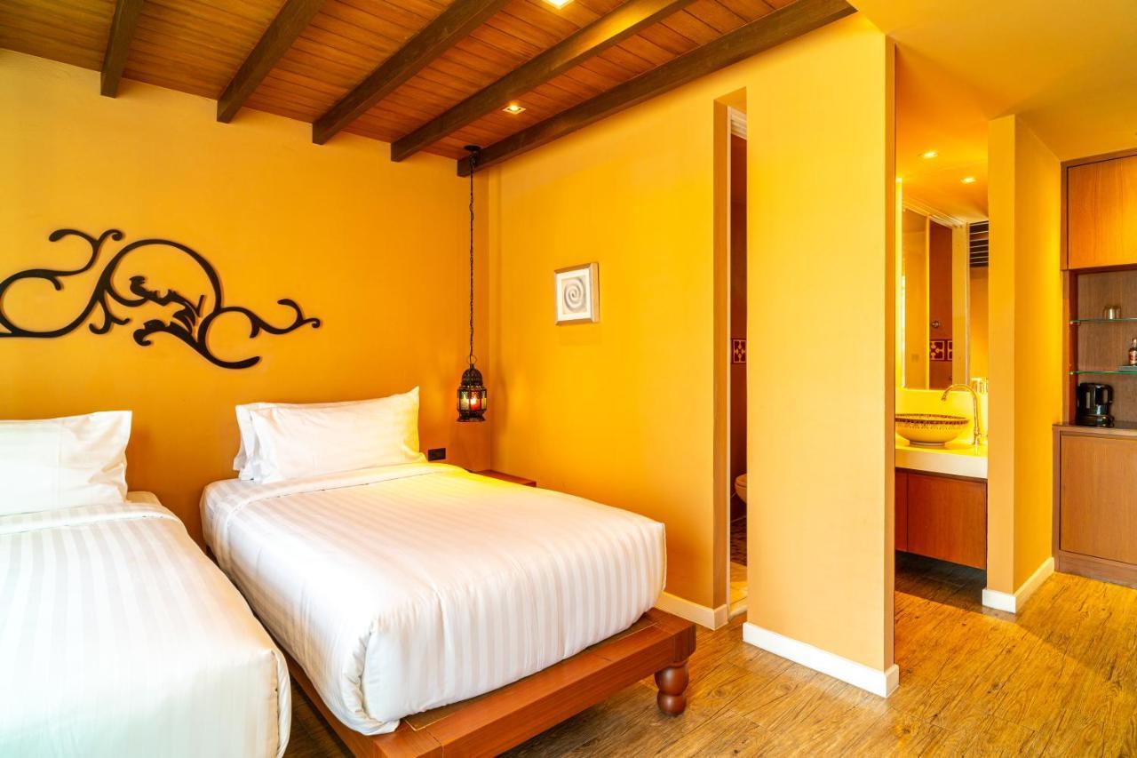 Amber Boutique Silom Khách sạn 3*