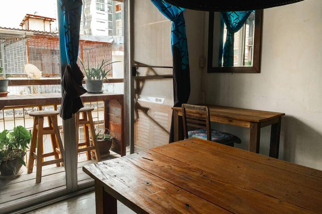 Apartment Village In The @asok *