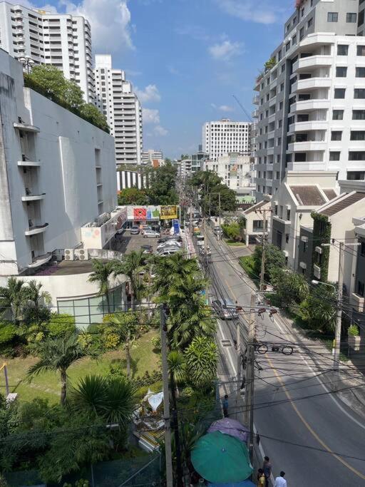 Delightful In Location At Sukhumvit 49 Pangsapuri Bangkok