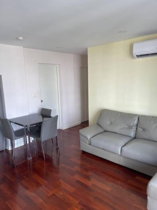 Delightful In Location At Sukhumvit 49