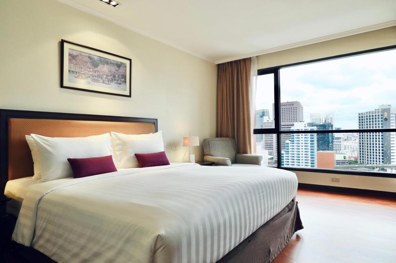 Bandara Silom, Hotel 4*