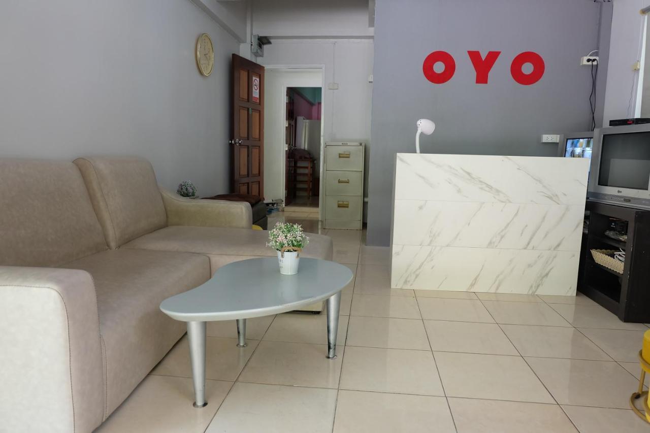 Hotel Oyo 75429 '101 Place Navanakorm' 3*