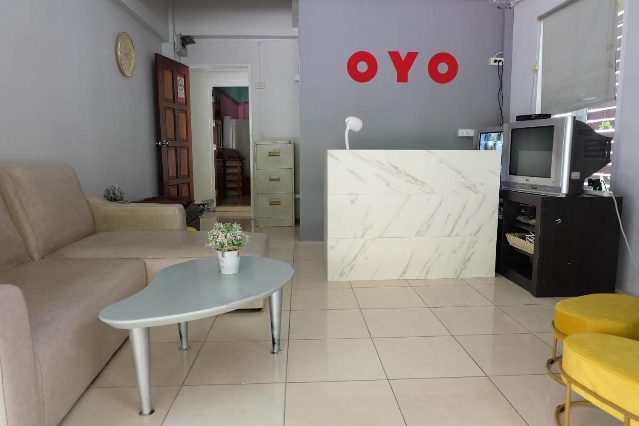 Hotel Oyo 75429 '101 Place Navanakorm'