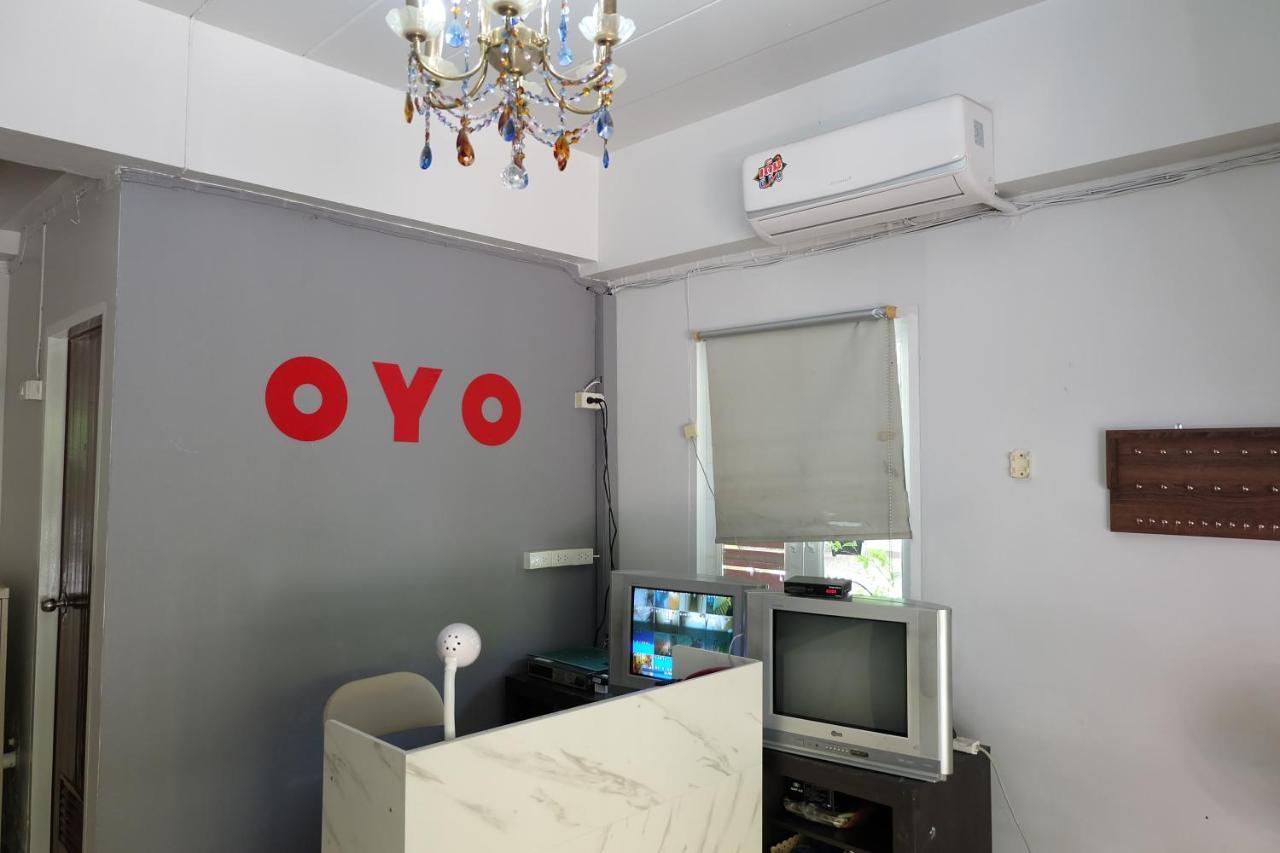 Hotel Oyo 75429 '101 Place Navanakorm' 3*