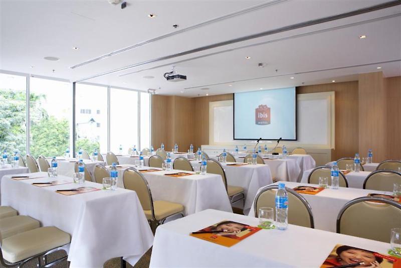 Ibis Sathorn Banguecoque