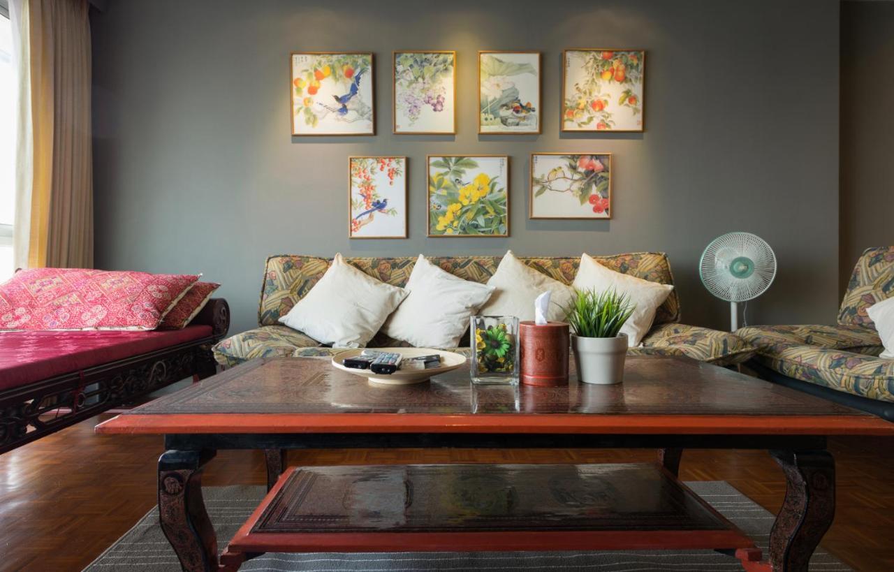 Sukhumvit Boutique : Soi 13/ 10min. From Bts Nana Station