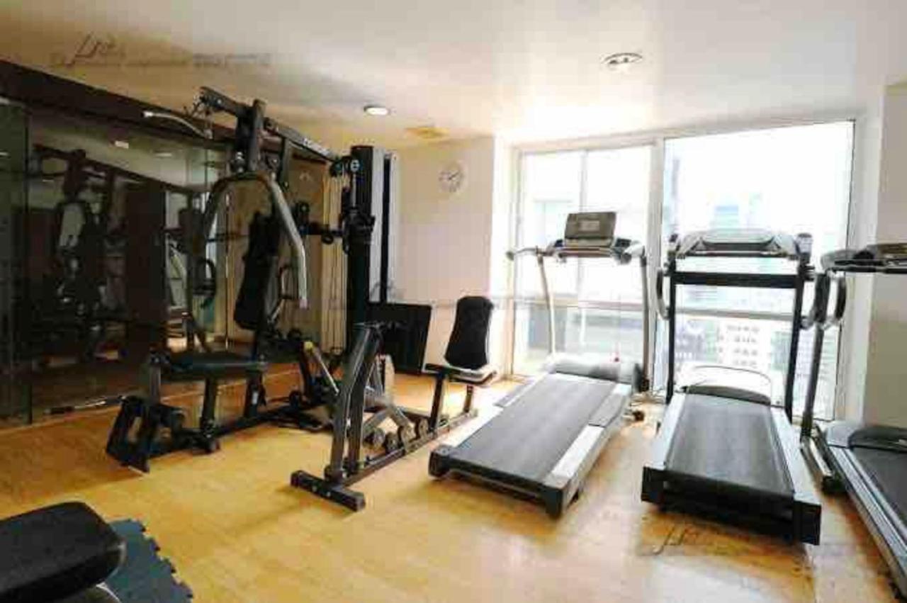 Sukhumvit Boutique : Soi 13/ 10min. From Bts Nana Station Bangkok