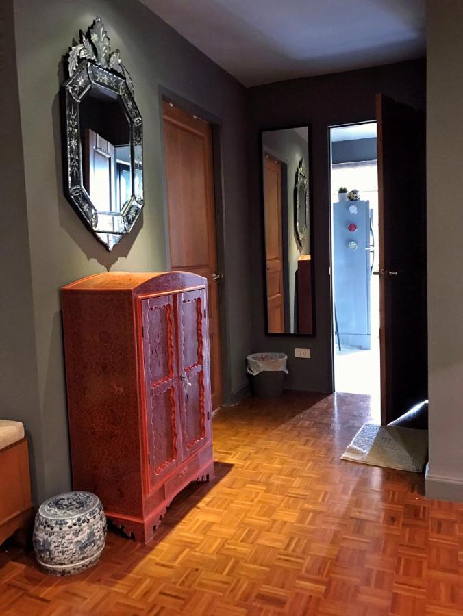 Sukhumvit Boutique : Soi 13/ 10min. From Bts Nana Station Apartment *