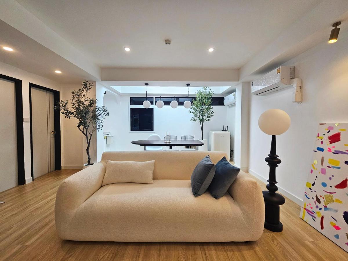 Pb 1 Min To Bts Saladaeng & Mrt Silom Apartment Bangkok