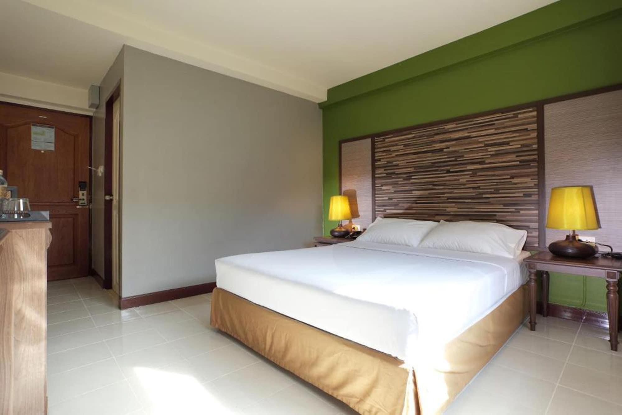 Herberg Rambuttri Village Plaza