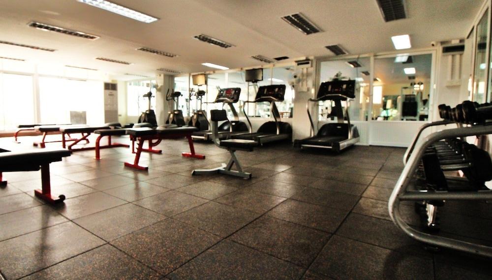 Inn Ac Sport Village Bangkok