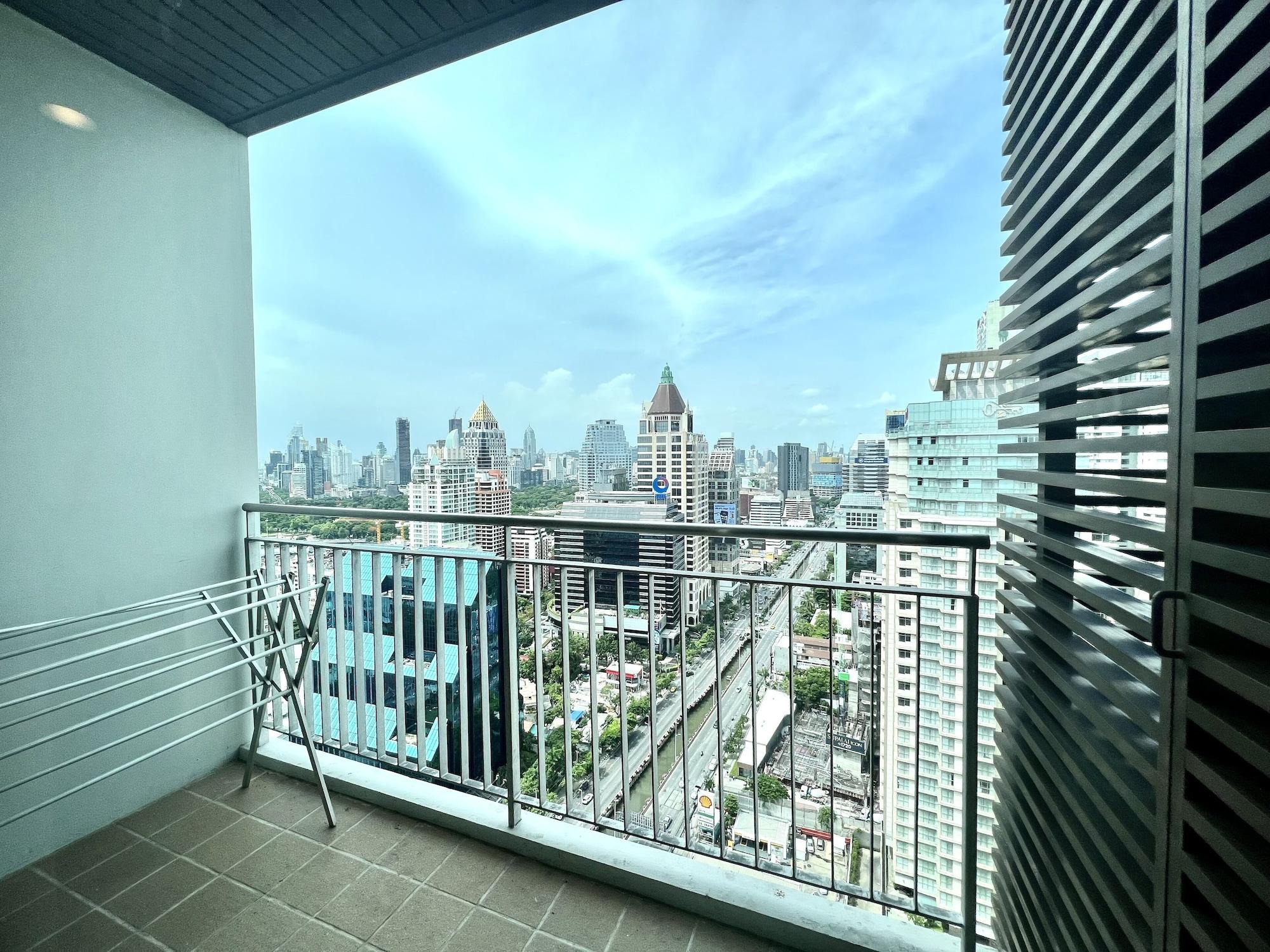 Urbana Sathorn Hotel, Hotell