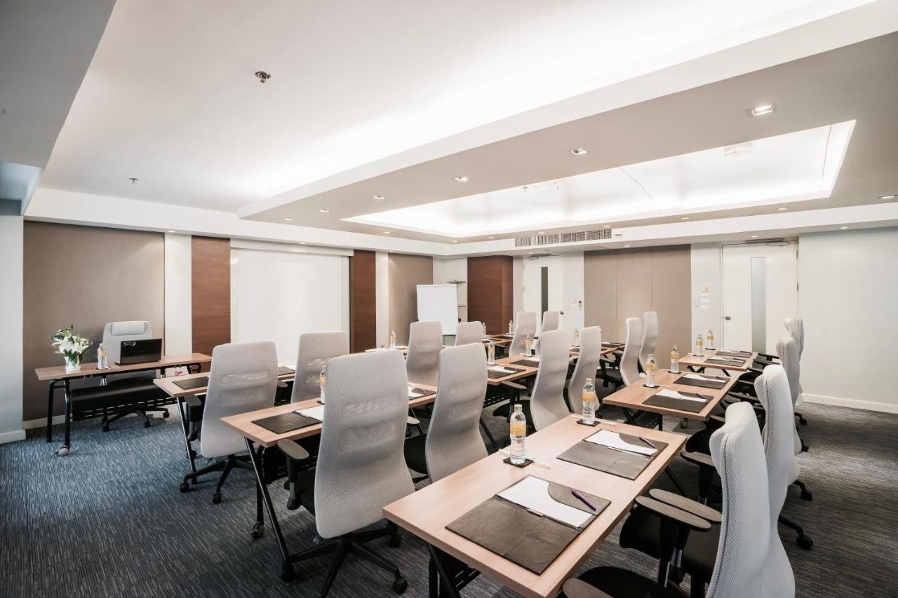 Hotell Parkroyal 4*