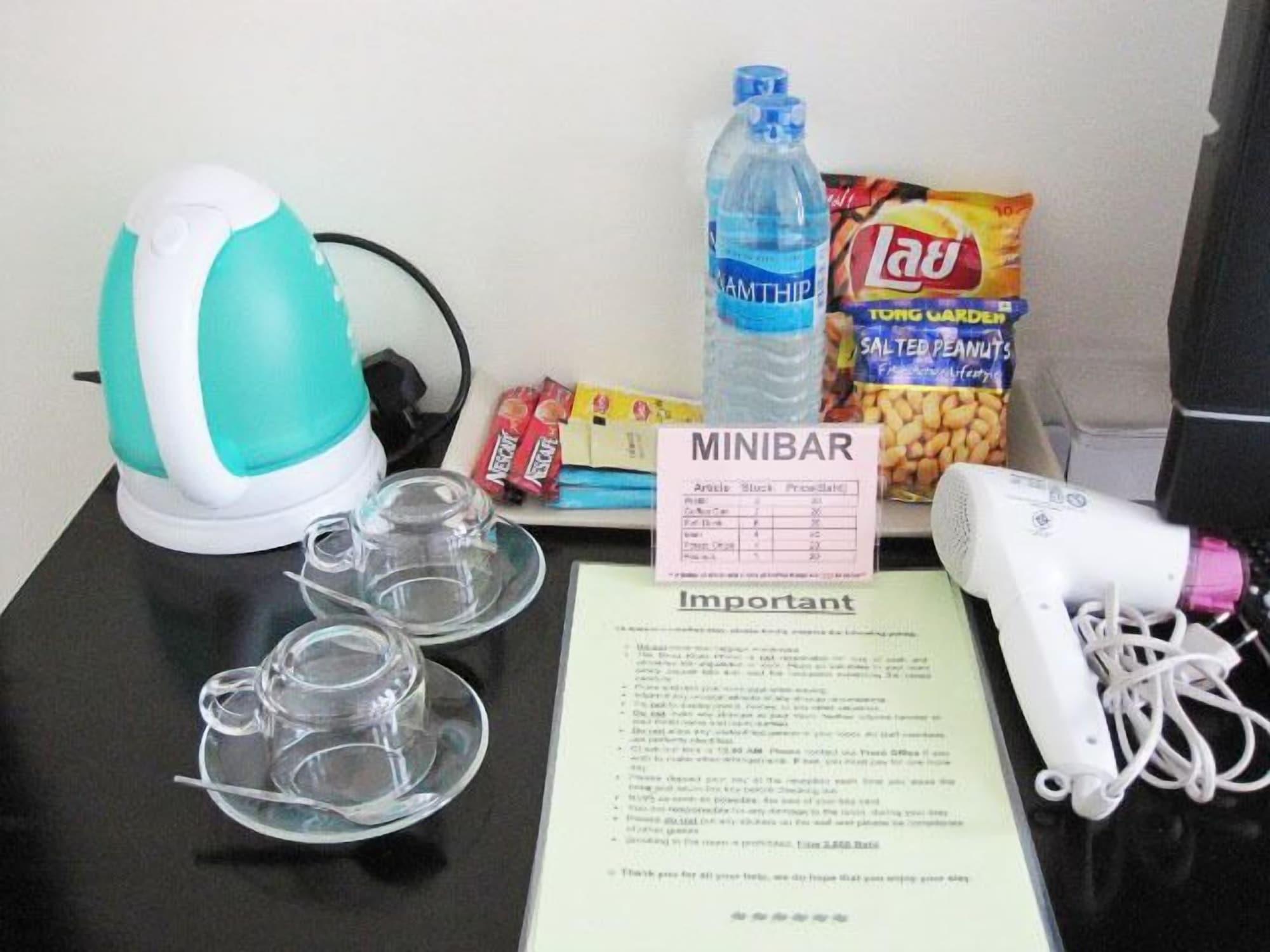 Hotel The Bang Khun Phrom 3*