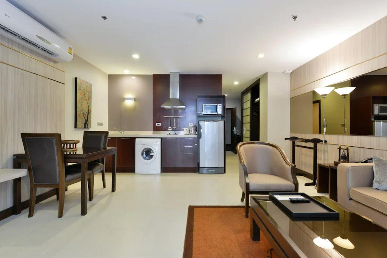 Khách sạn Grand Asoke Boutique