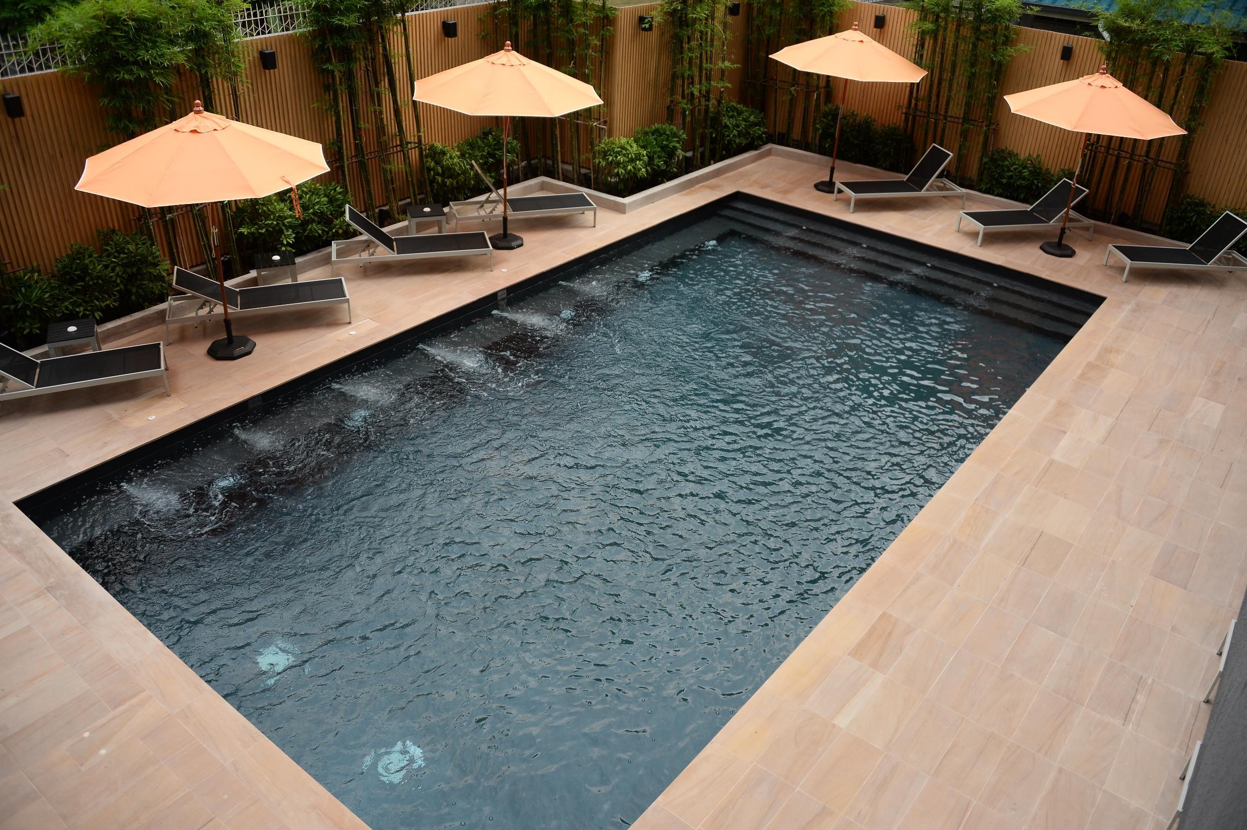 Galleria 12 Sukhumvit By Compass Hospitality Khách sạn 4*
