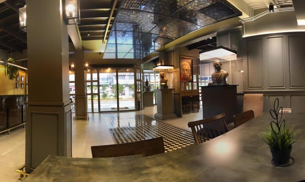 Swana Hotel 3*
