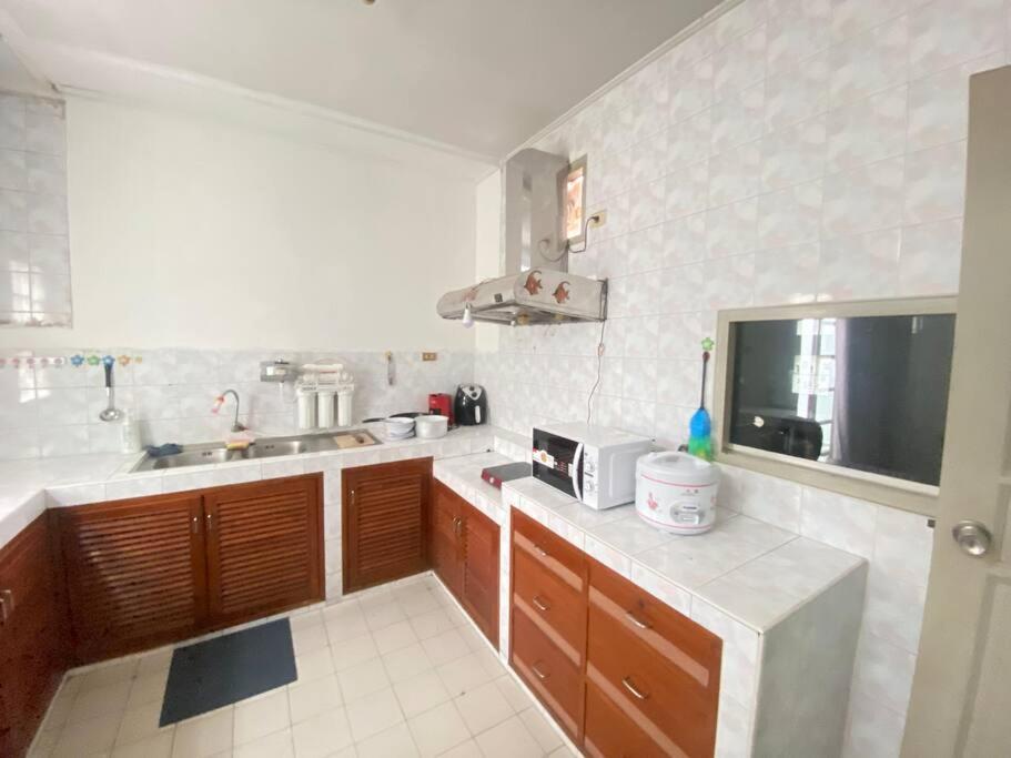 Sathon輕軌附近市中心5房獨棟全明屋各大景點附近 Villa *