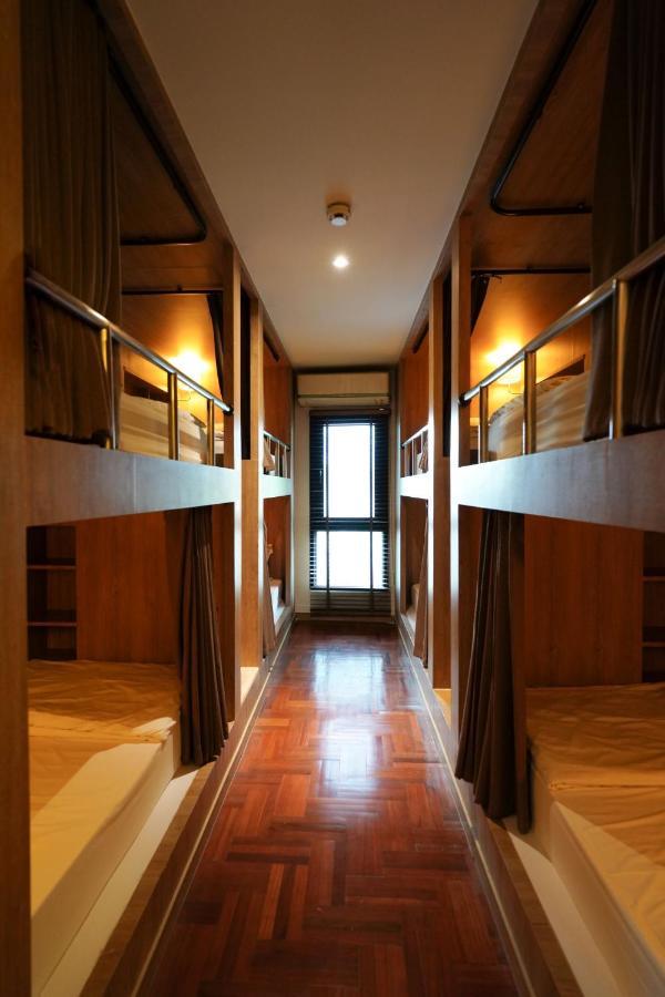 The Poshtel By Benya Hostel *