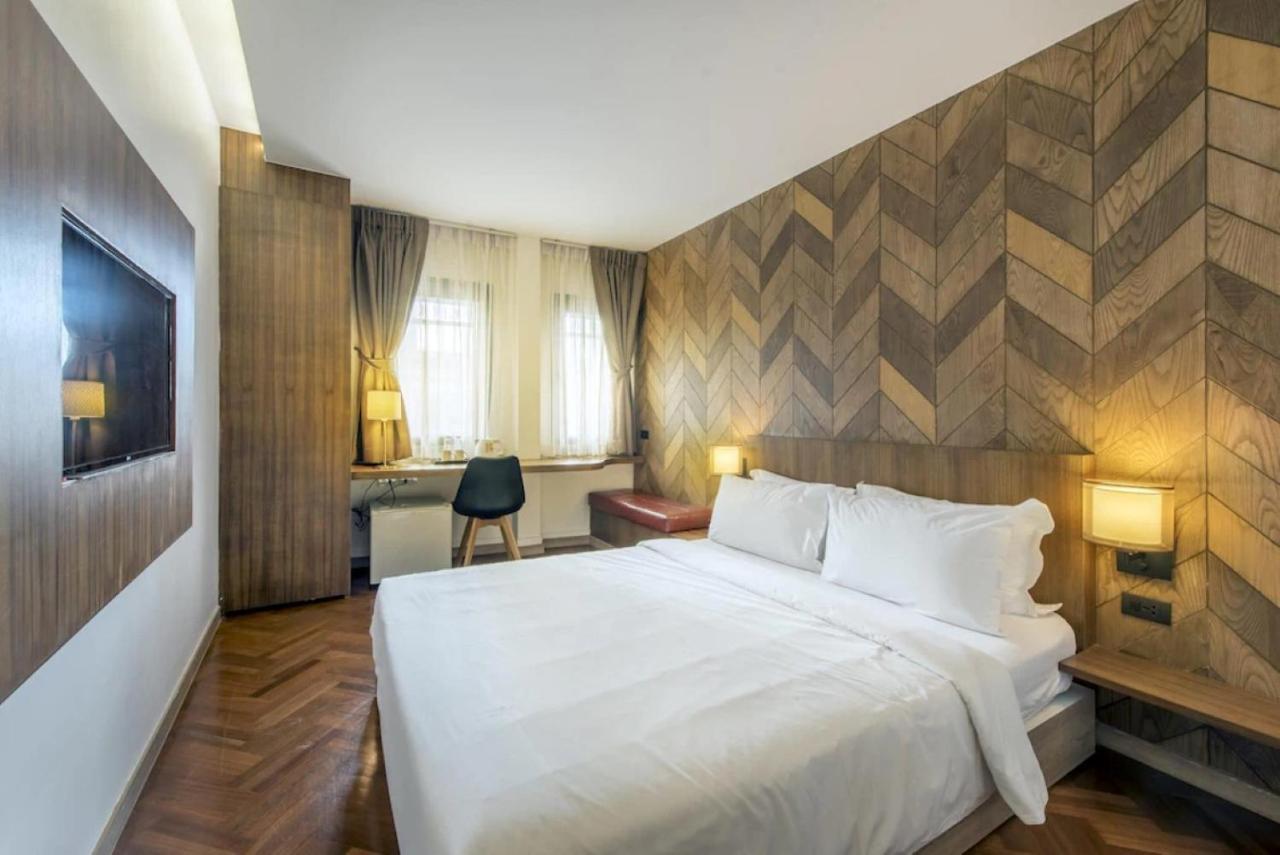 The Poshtel By Benya Hostel *