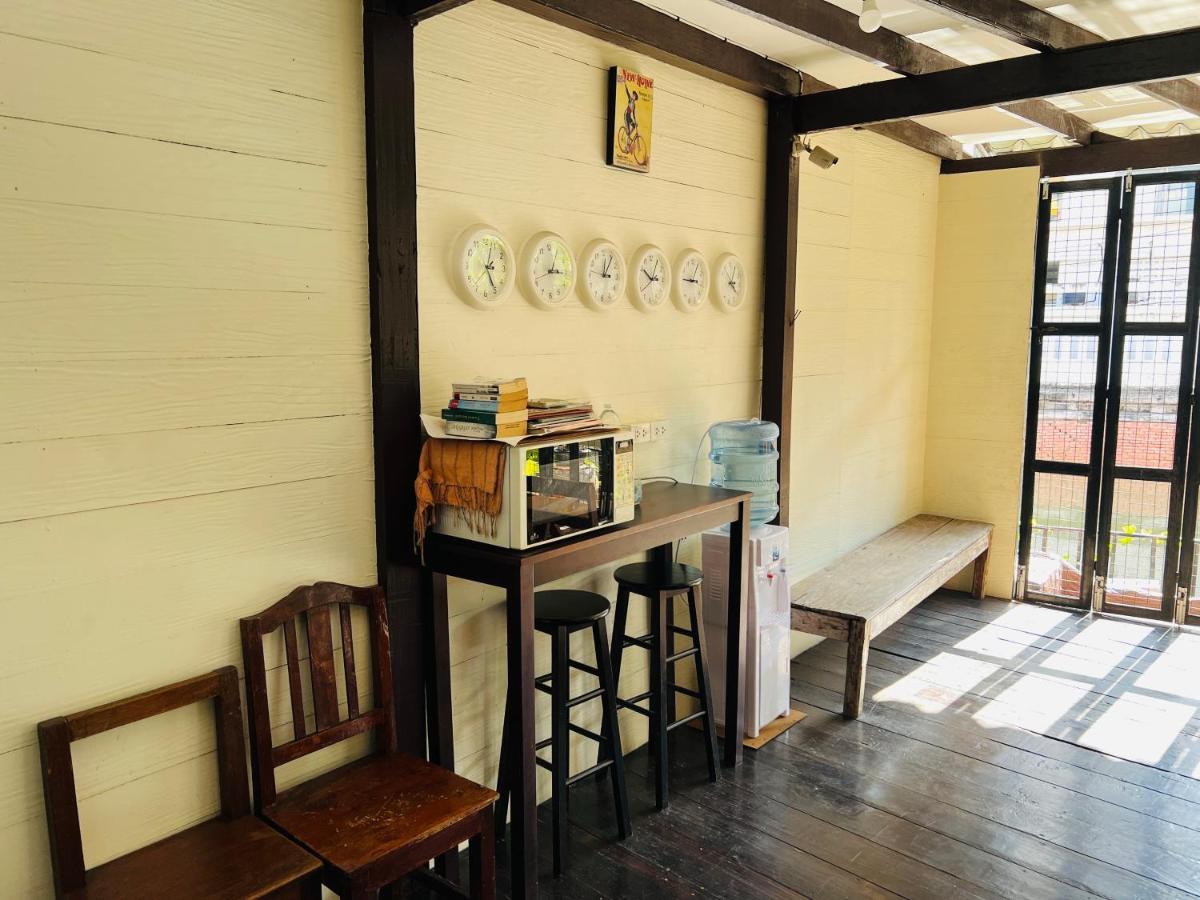 146 Canal Hostel Bangkok