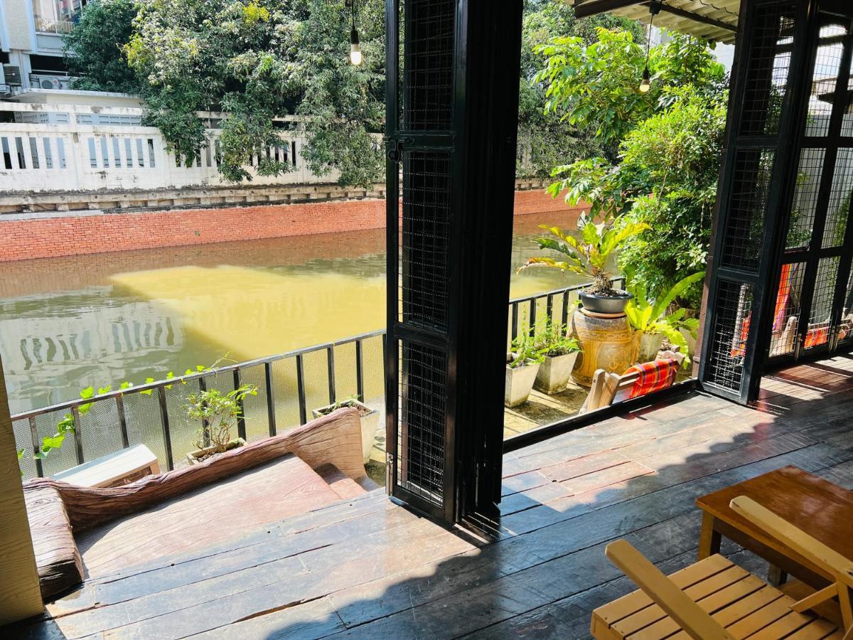 146 Canal * Bangkok