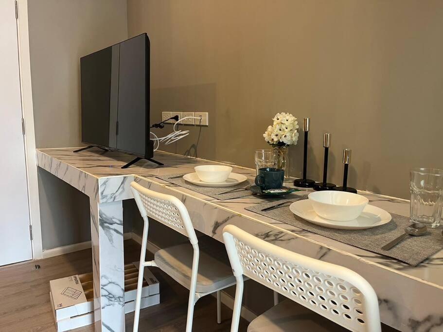 Chateau In-town Ratchayothin Bts Appartamento