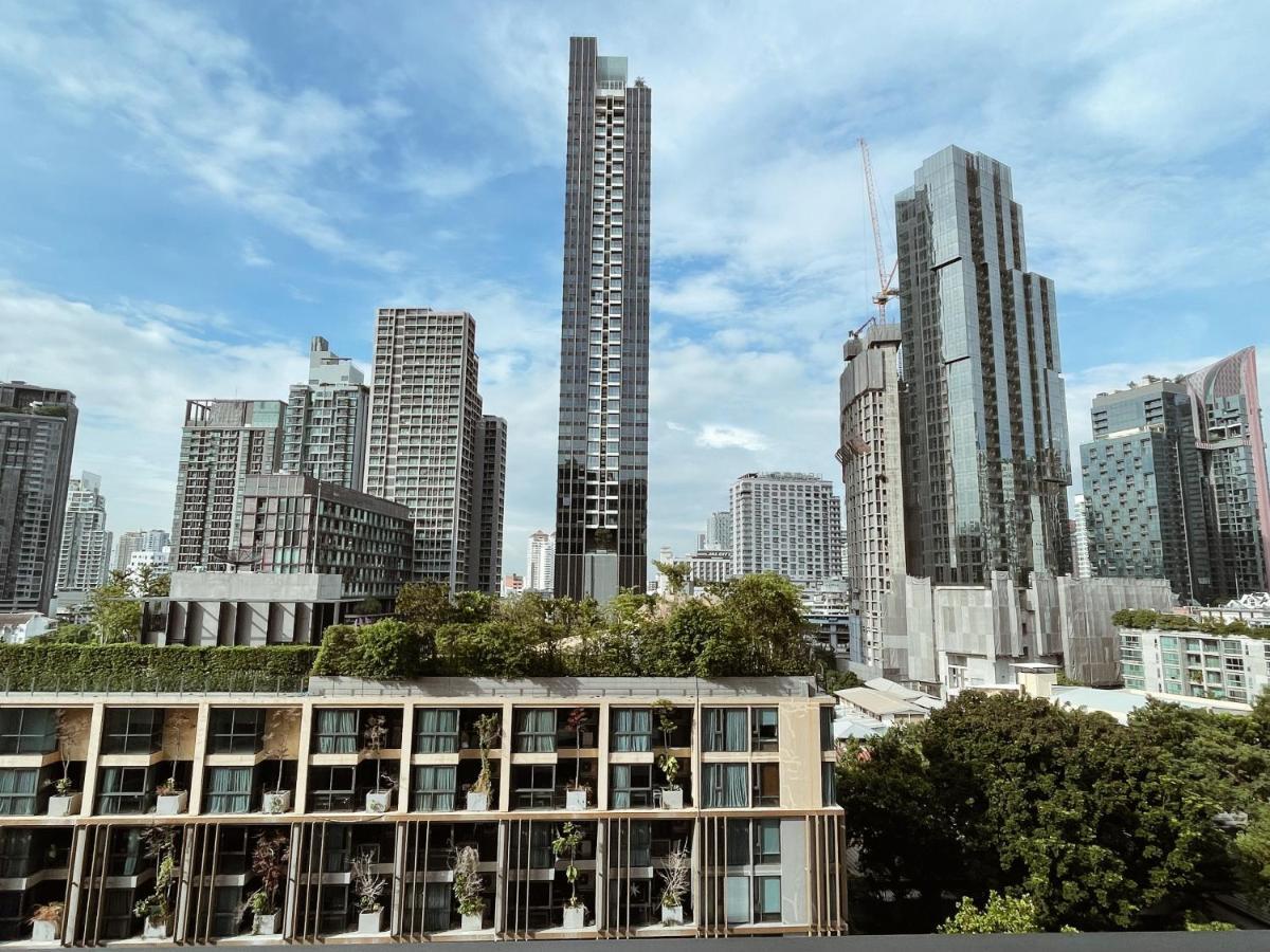 Luxurious Downtown W/train Access * Bangkok