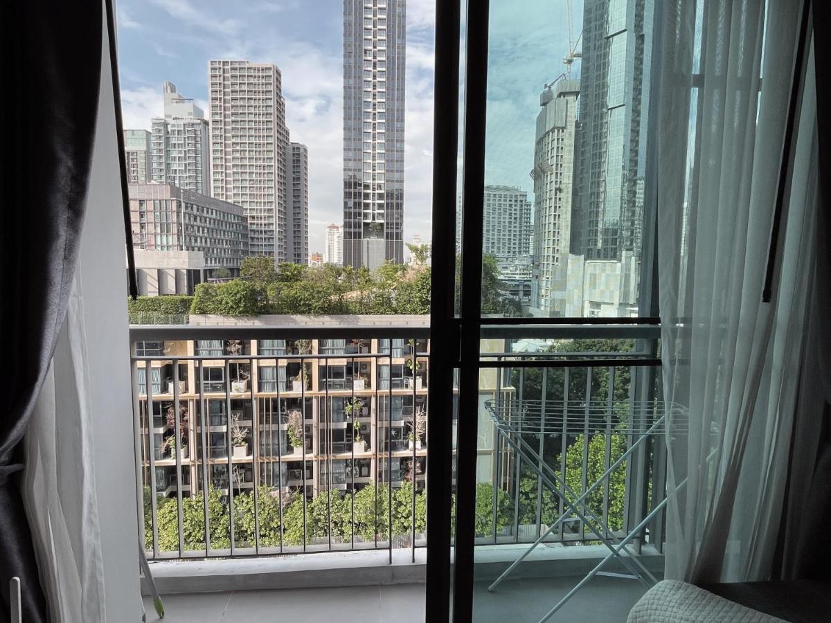 Luxurious Downtown W/train Access * Bangkok