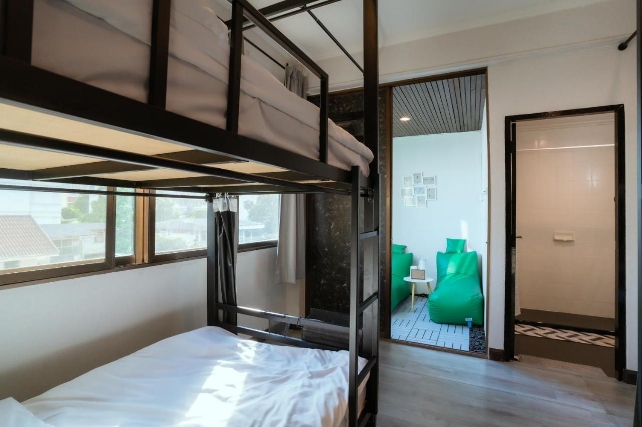 Asrama 420 - Ekkamai Buds & Beds Bangkok