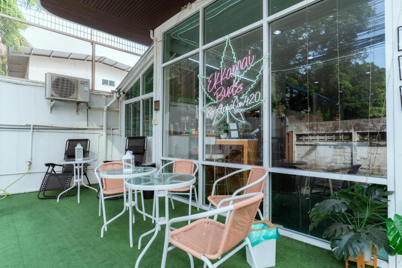 420 - Ekkamai Buds & Beds Asrama