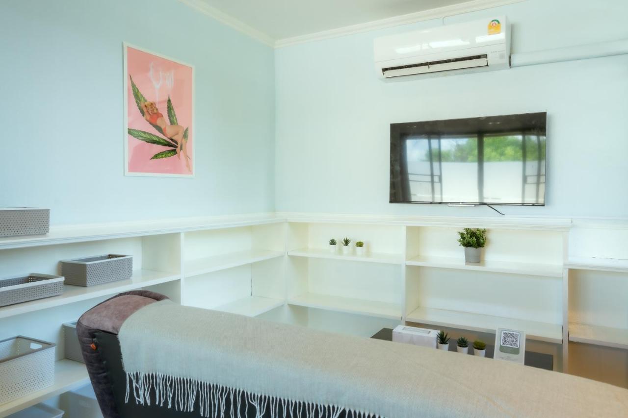 Asrama 420 - Ekkamai Buds & Beds