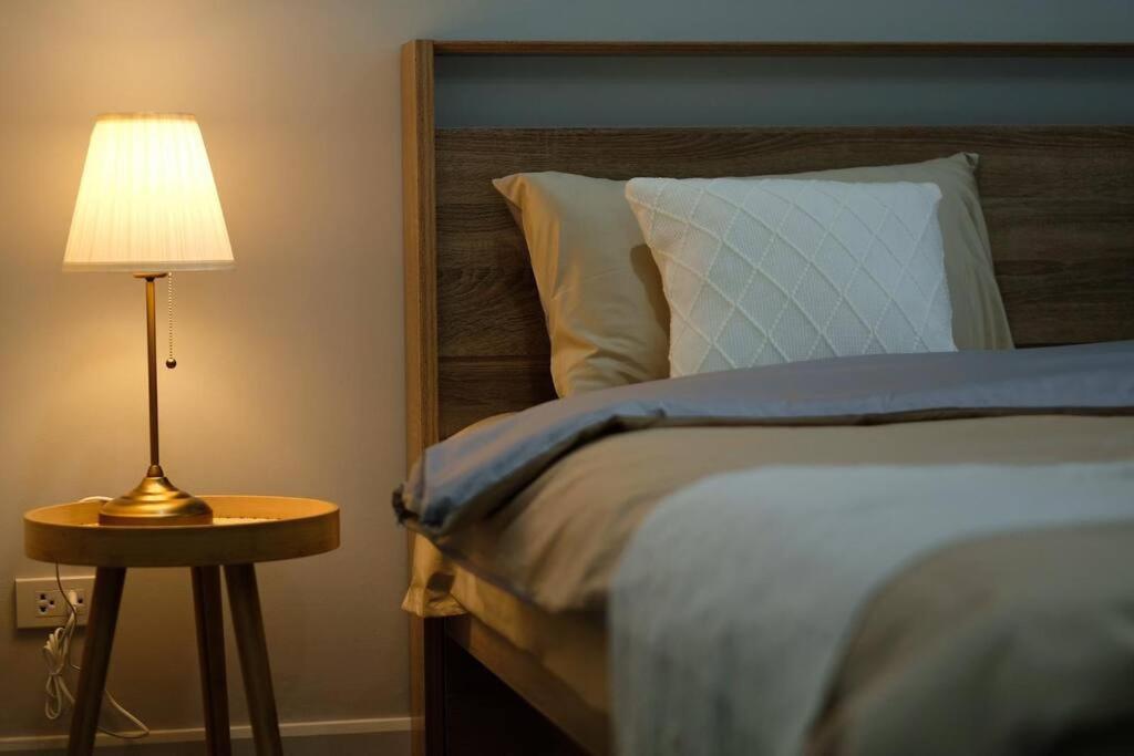 Cheri's 5and1 Bedroom Townhouse In Sukhumvit 36 , Bangkok, Near Tonglo Rail Station Vila