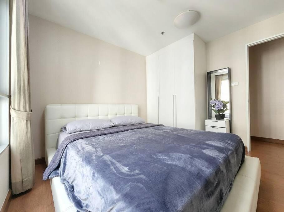 Appartement 3 Bed 2 Bath Unit Near Jodd Fair Market *