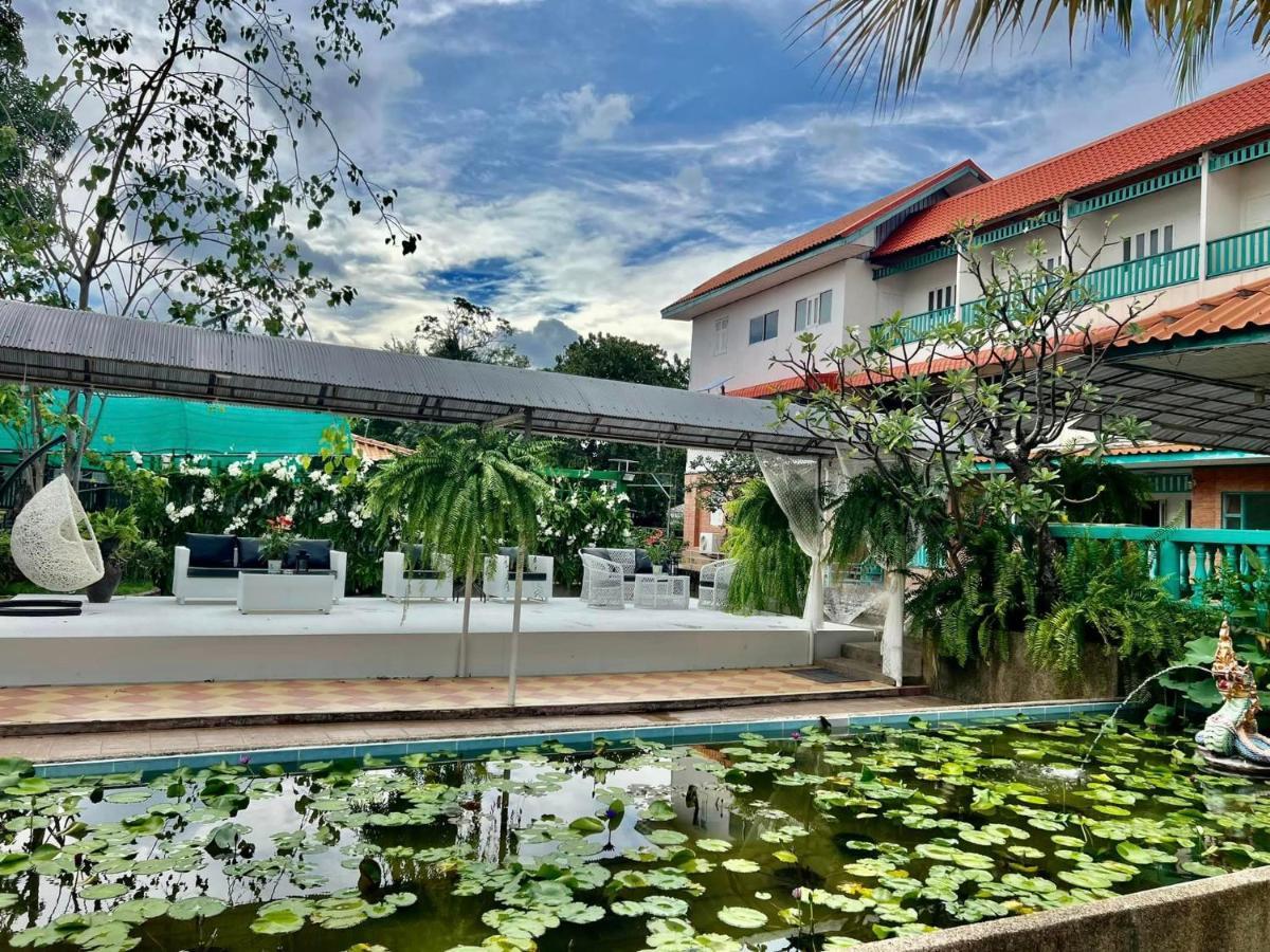 Baan Sood Soi 1 บ้านสุดซอย เรซิเด้นท์ 1 Albergue *