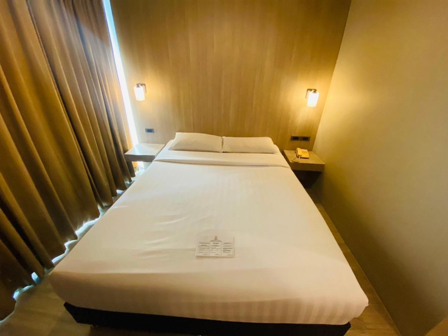 Gold Orchid Hotel 4*