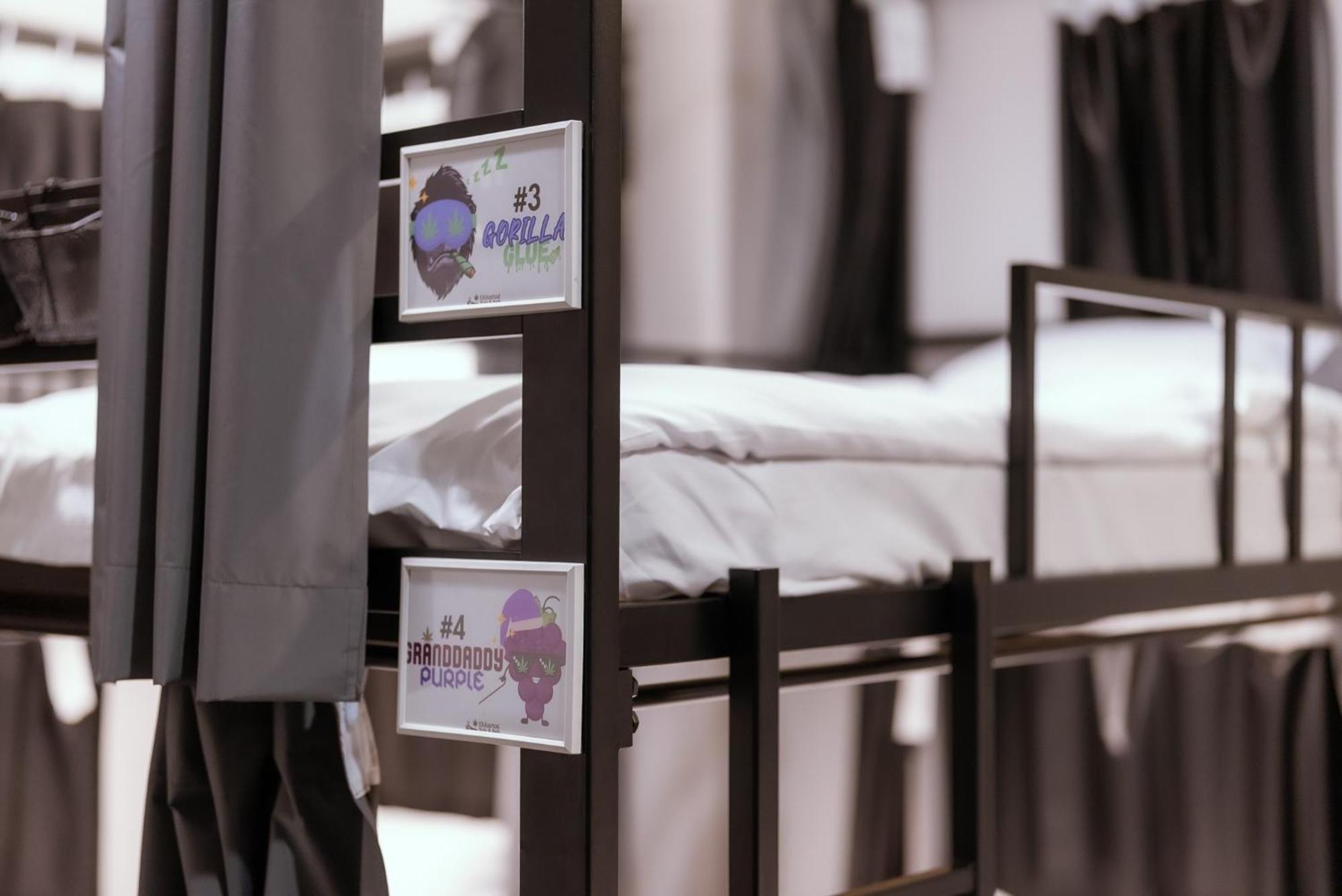 Asrama 420 - Ekkamai Buds & Beds Bangkok