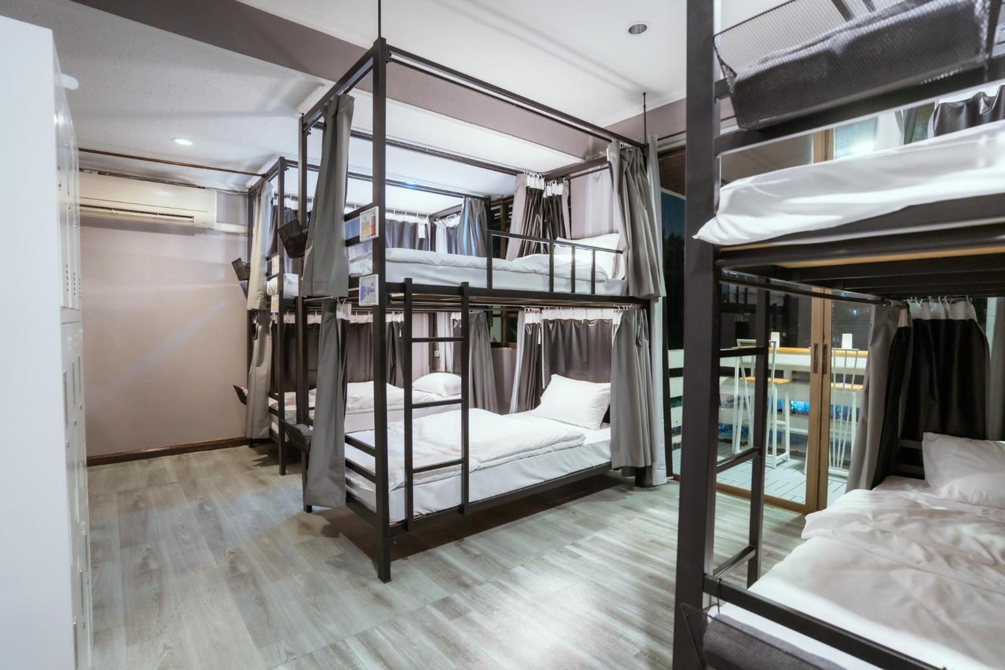420 - Ekkamai Buds & Beds Asrama Bangkok
