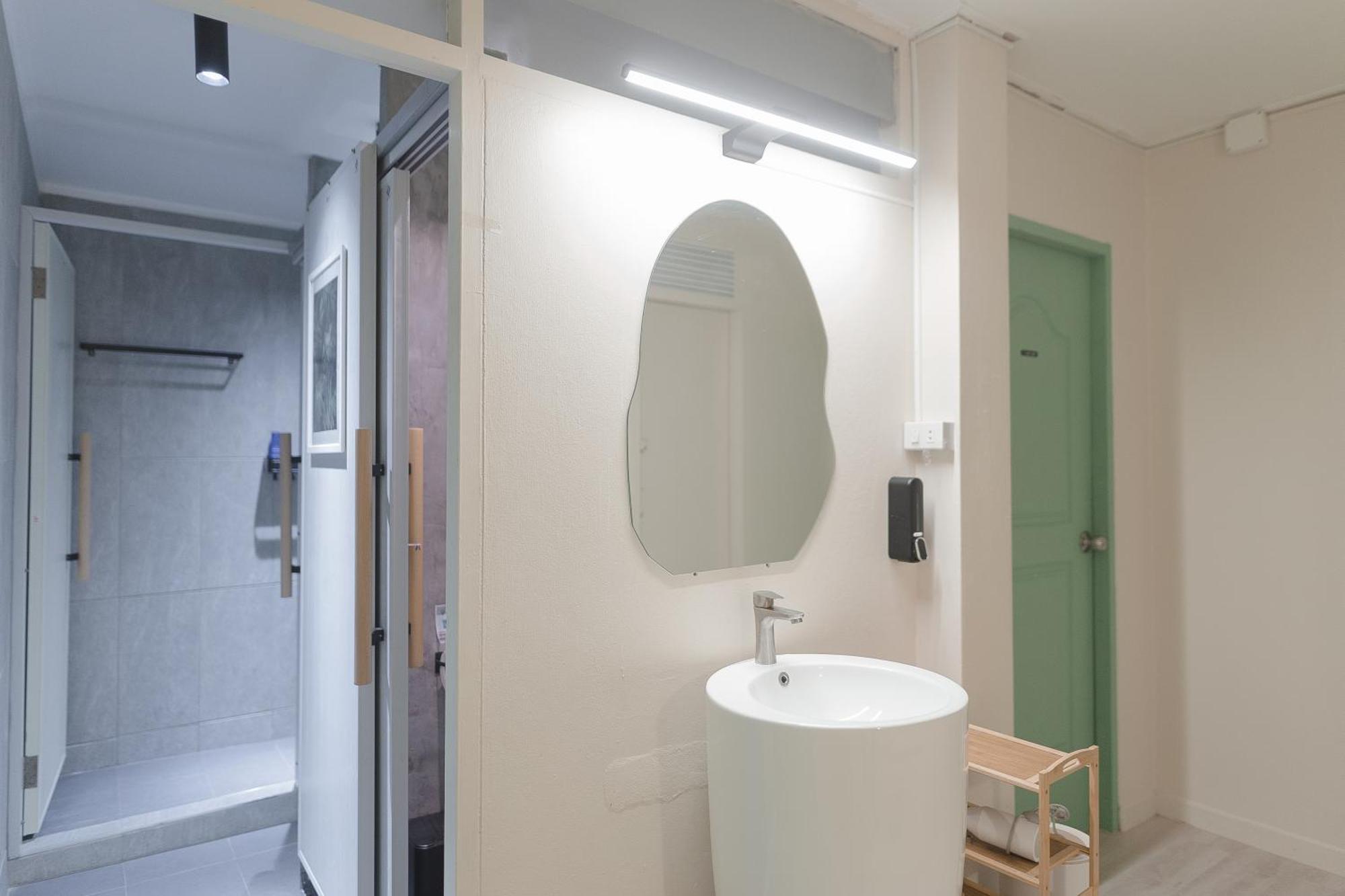 Private House 5bedrooms At Thonglor 4bath5toilet 10people Сasa de vacaciones Bangkok