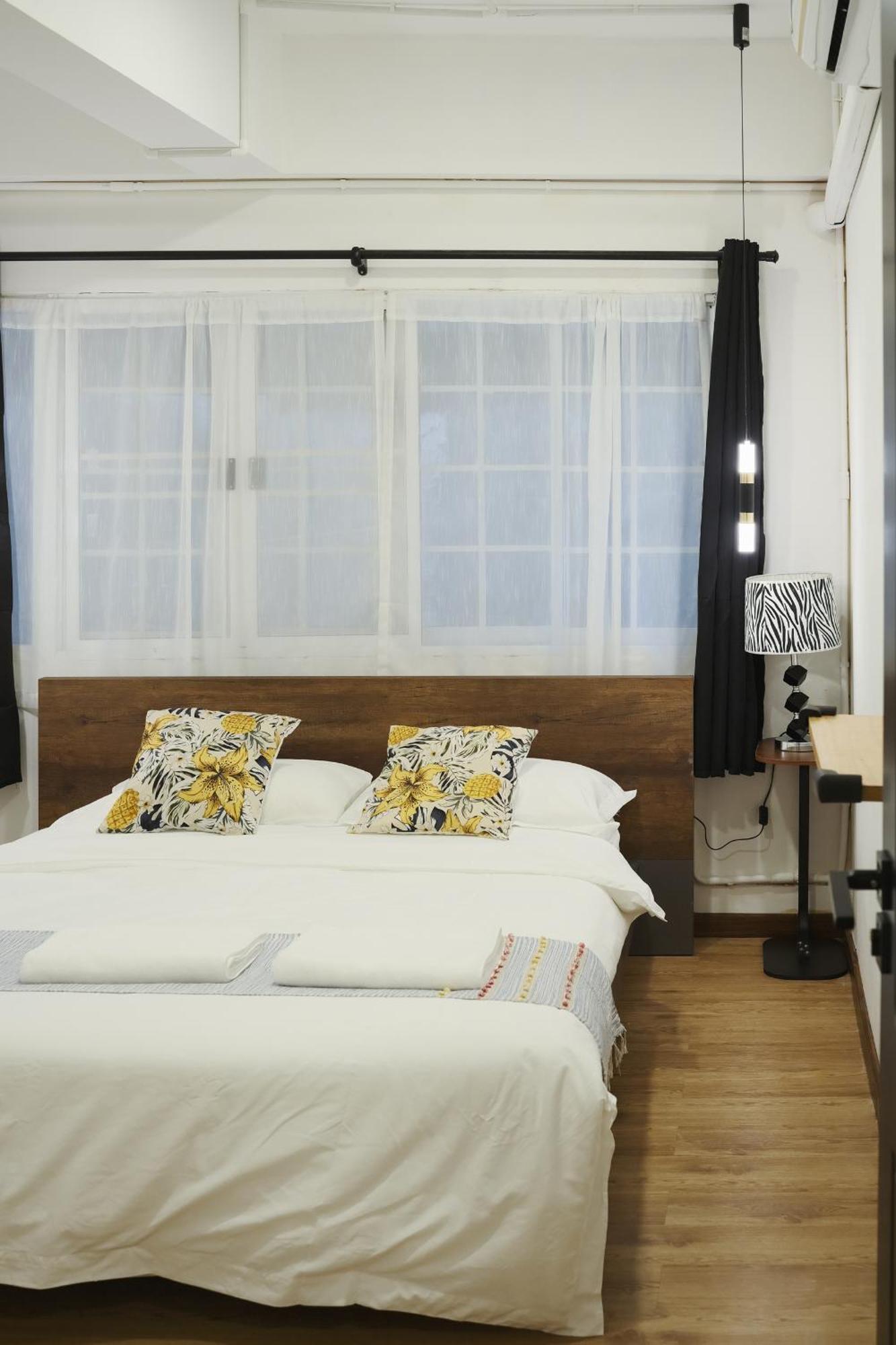 Hidden Gems In China Town, 2br Apartment *