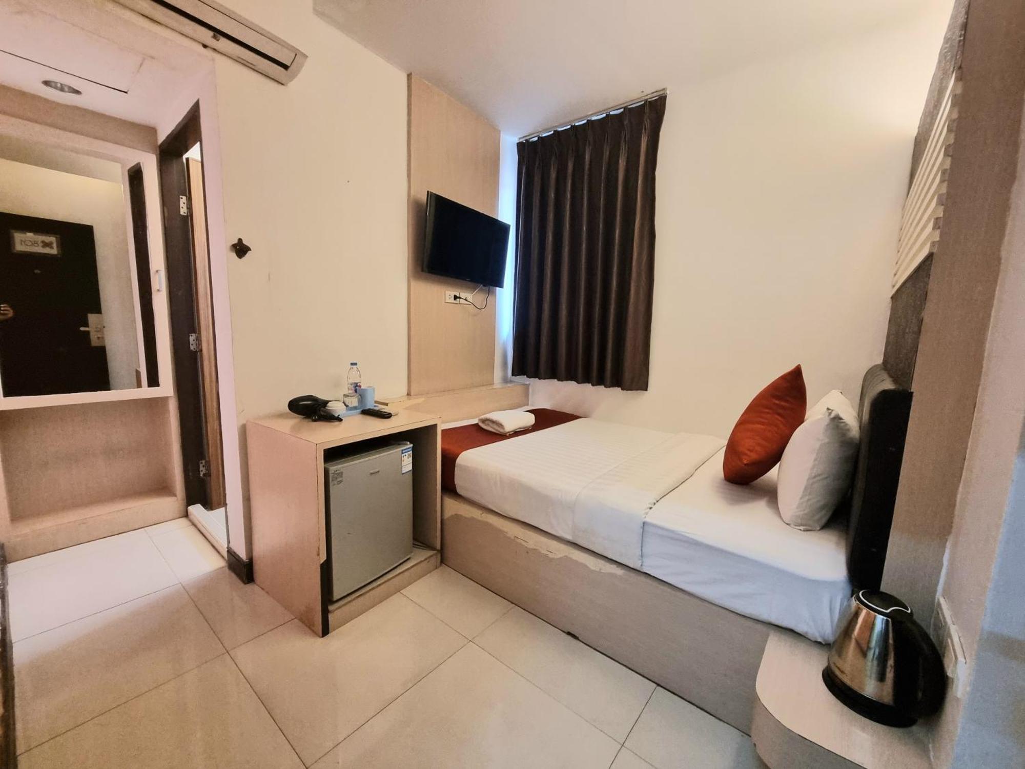 Cozi Hotel,