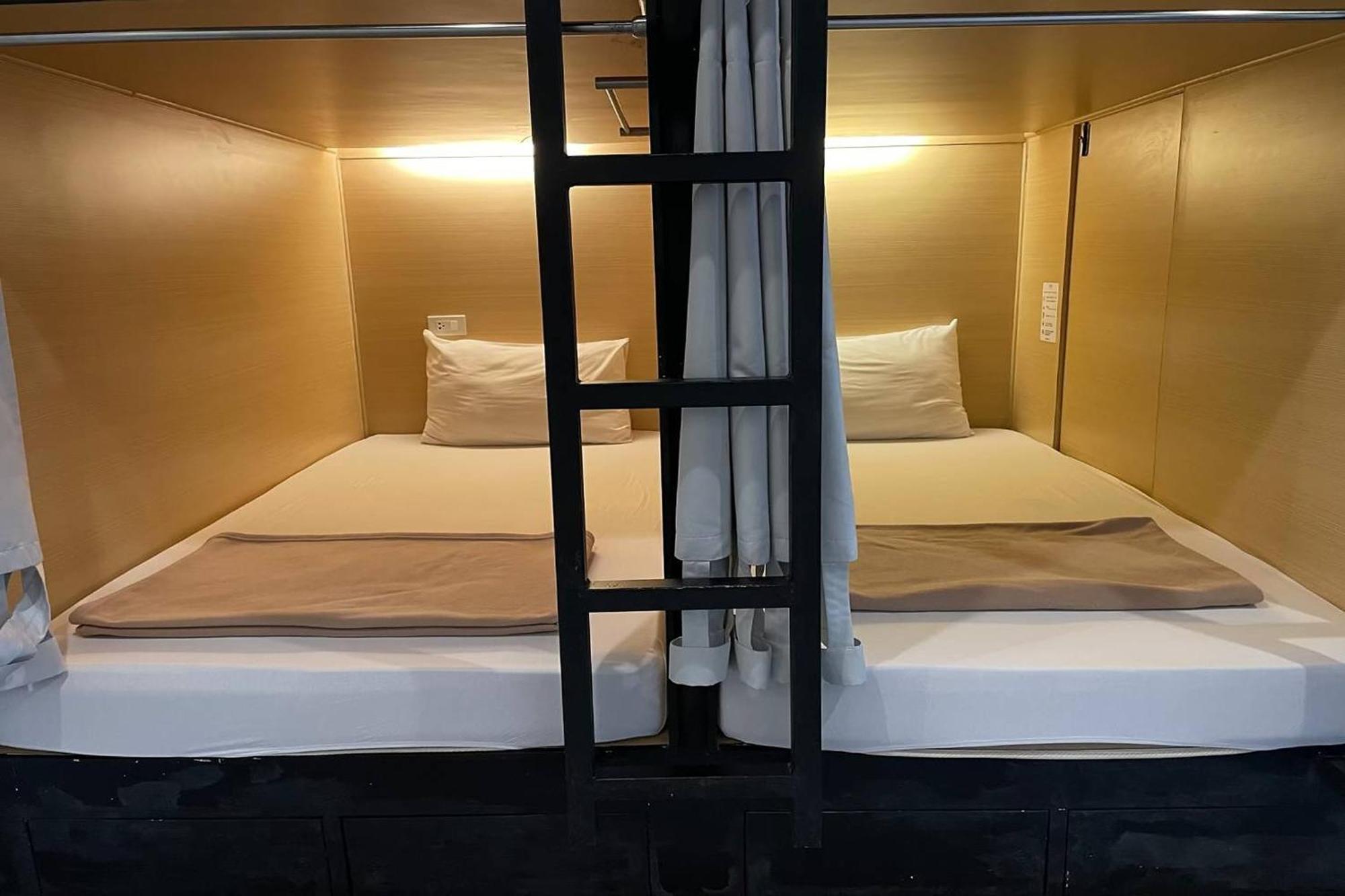 Ora Hostal *