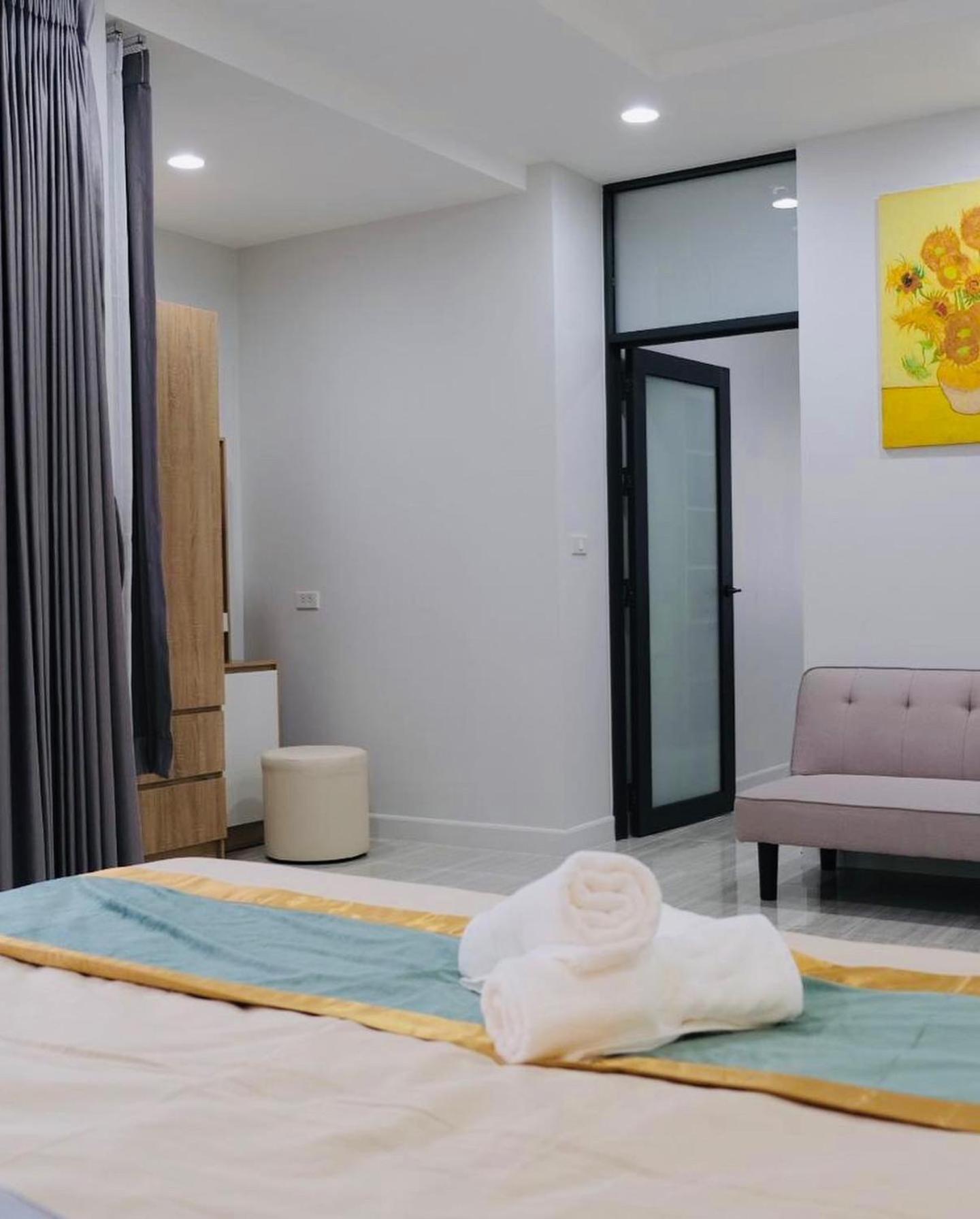 Cheri's Homestay: Townhouse Near Thong Lo Bts * Bangkok