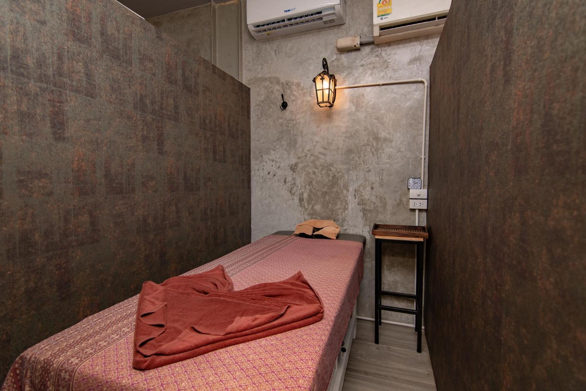 Galleria Sukhumvit 10 By Compass Hospitality Bangkok