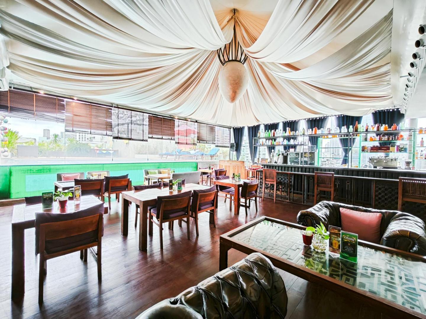 Galleria Sukhumvit 10 By Compass Hospitality