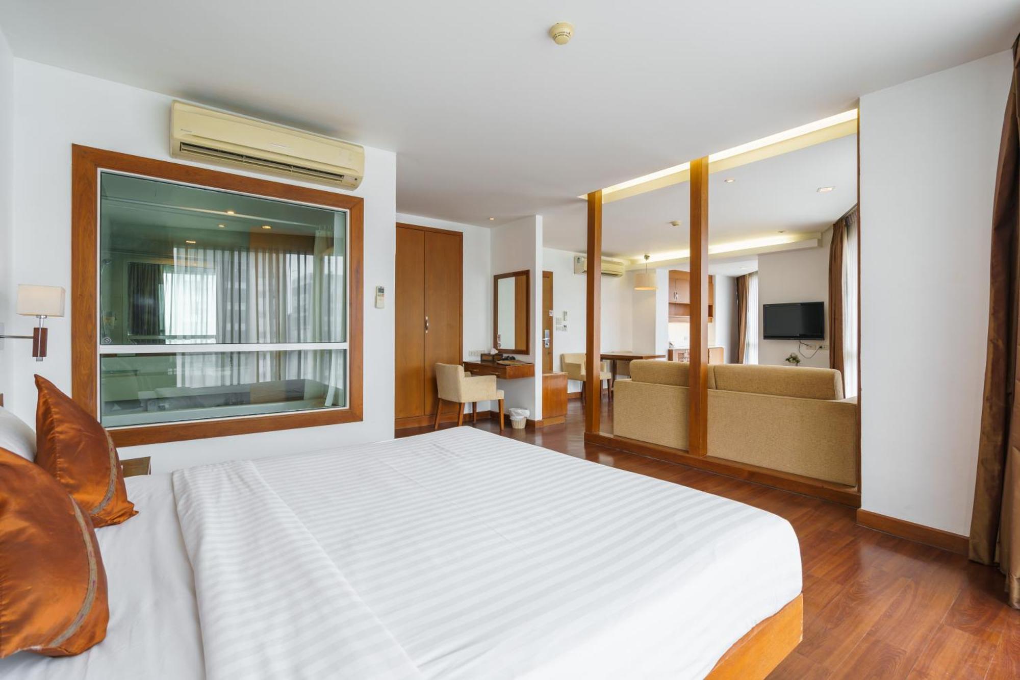 Lantana Khách sạn