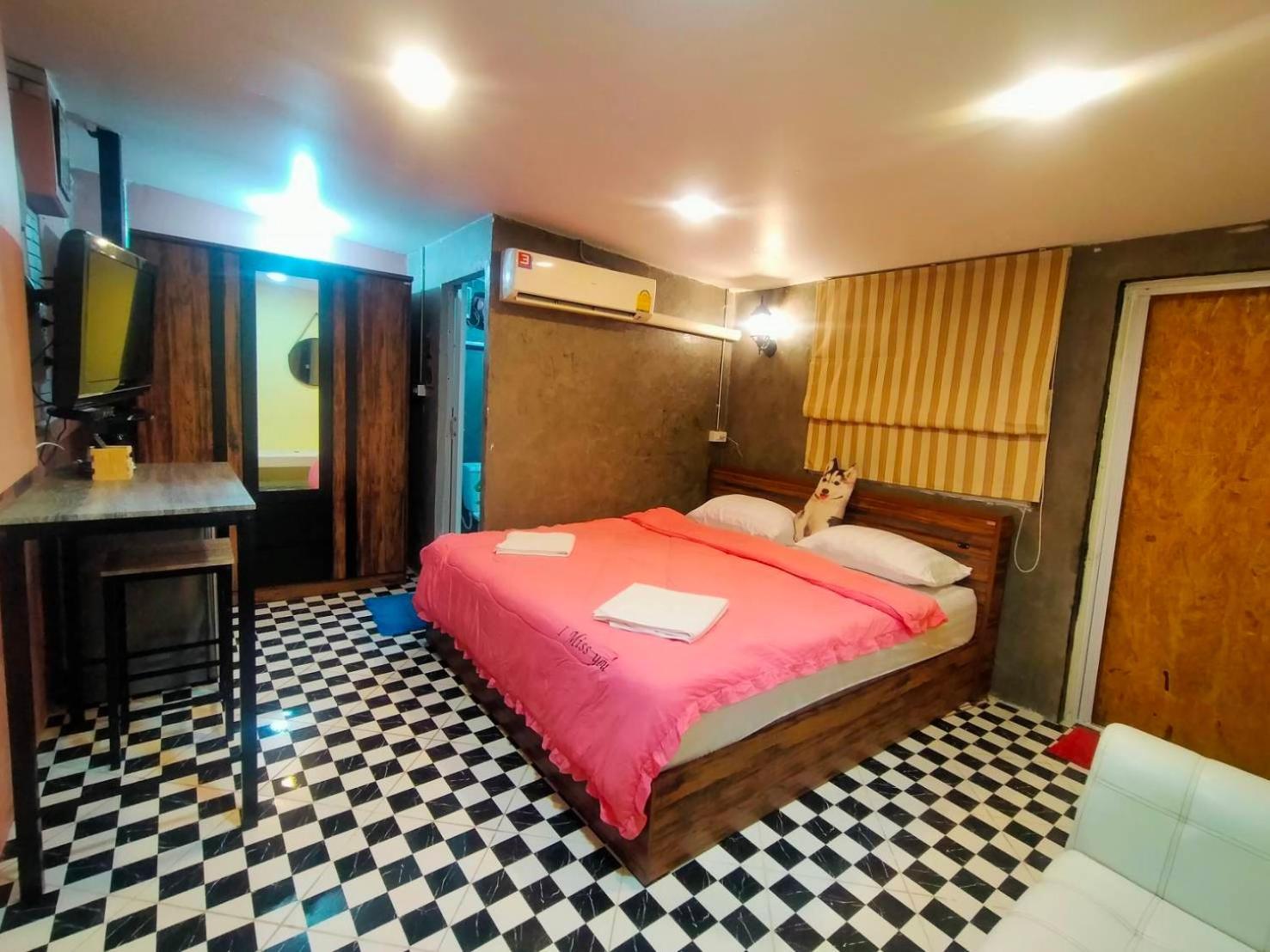 Ruenthip Gasthof 3*